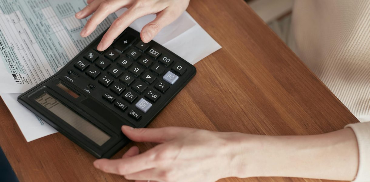 kredyt konsolidacyjny - czy warto spłacać wcześniej?