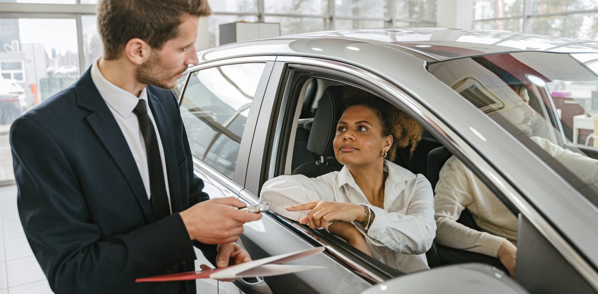 leasing samochodu a kredyt - co wybrać?